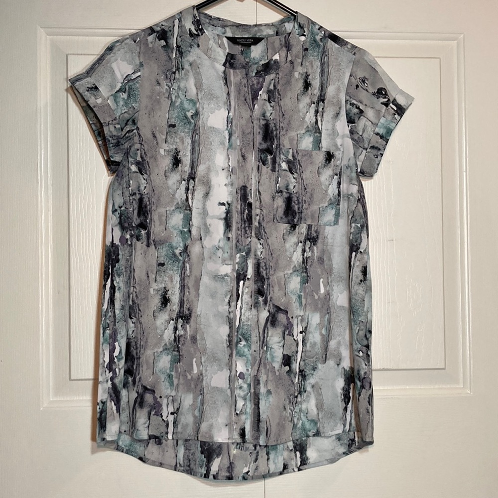 🦋 3 for $12 🦋 Simply Vera short sleeved blouse